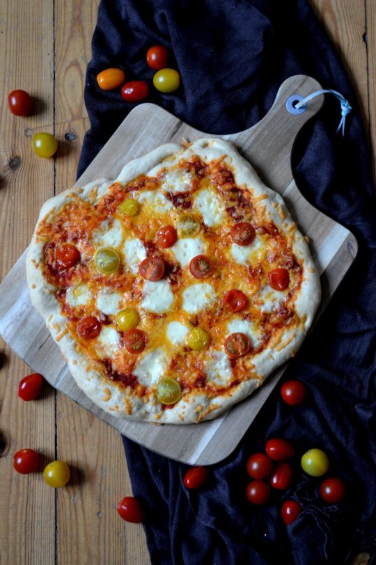 Tomaten-Mozzarella-Pizza - Sarah&amp;#39;s BackBlog